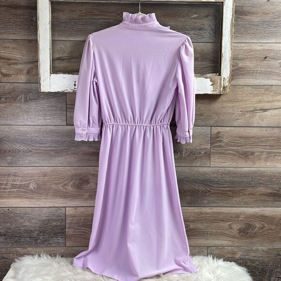 Vintage 70’s Lavender Ruffled Button Up Elastic Waist,Short Sleeves ,See Descrip - Picture 4 of 5